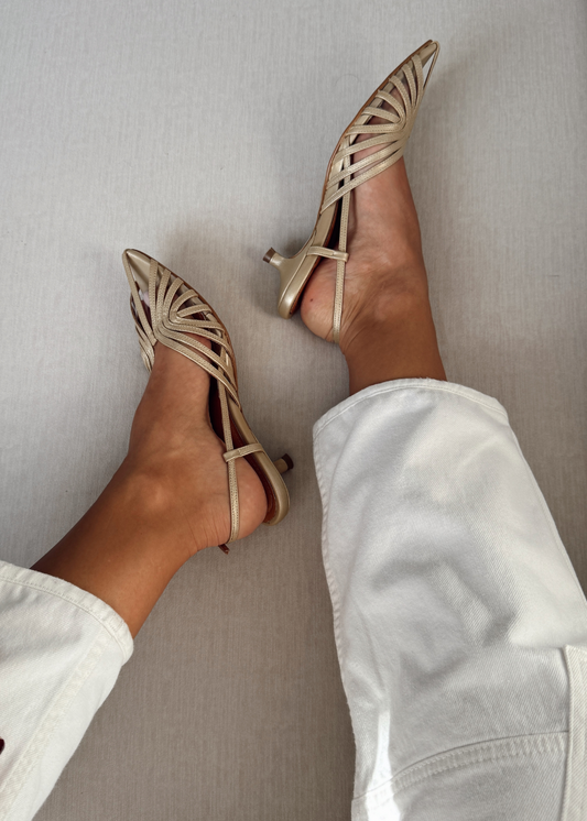 Tacón Emilia Dorado